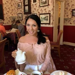 Meet your Posher, Deanna